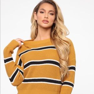 Mustard/Black Cropped Sweater